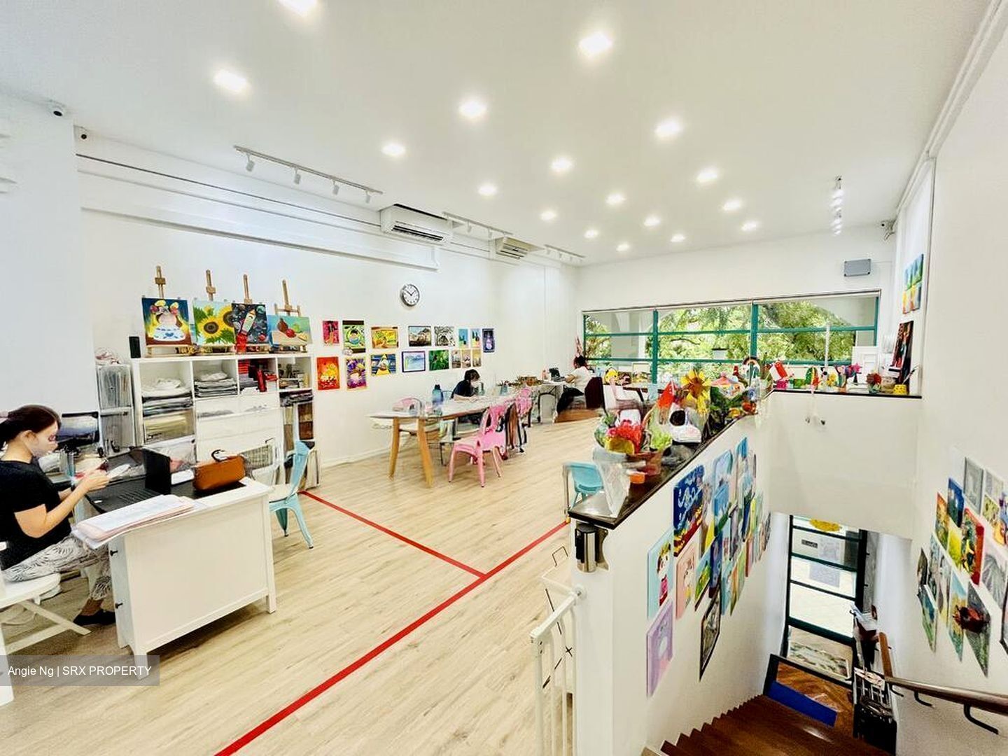 Linden Drive (D11), Retail #521734601